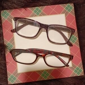Stylish Tortoiseshell and Black Frame Glasses Set